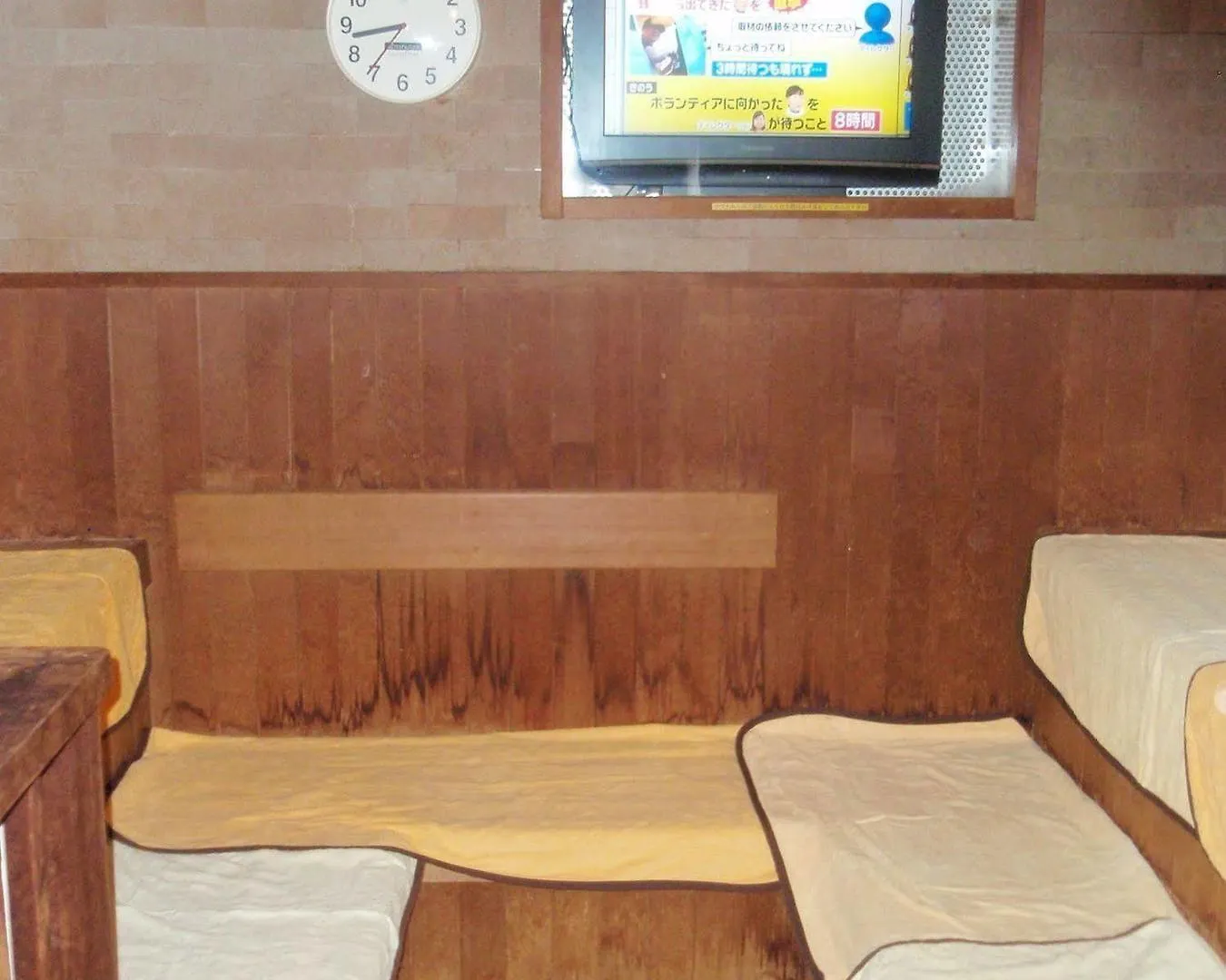 Capsule Hotel Kobe Sannomiya (Adults Only)