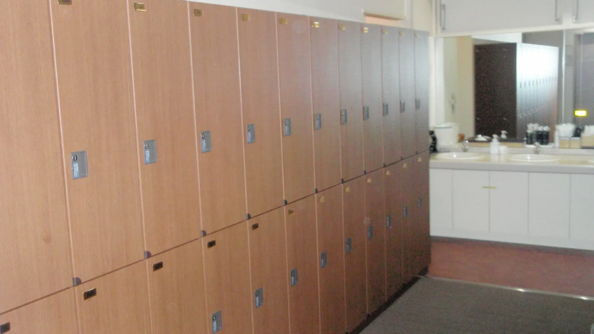 Capsule Hotel Kobe Sannomiya (Adults Only) 0*,